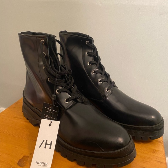 Black Leather Lace-up Boots - Picture 1 of 3